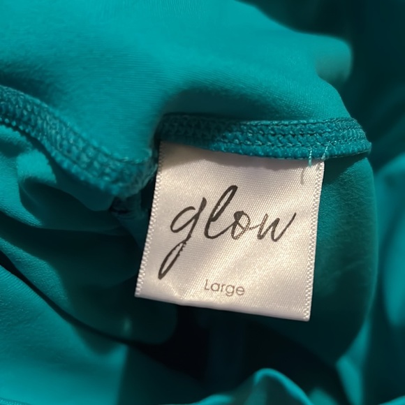 Glow Aqua ultimate scrunch butt leggings nwot - Picture 4 of 4